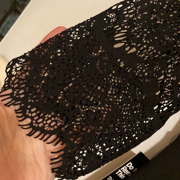 Express black dress with lace details NWT!! RETAIL $79!! - Picture 4 of 10